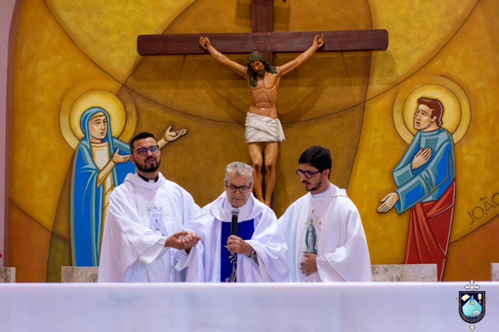 Na Solenidade Da Imaculada Conceição De Maria Padre David Delgado Celebra 44 Anos De Ordenação 8311