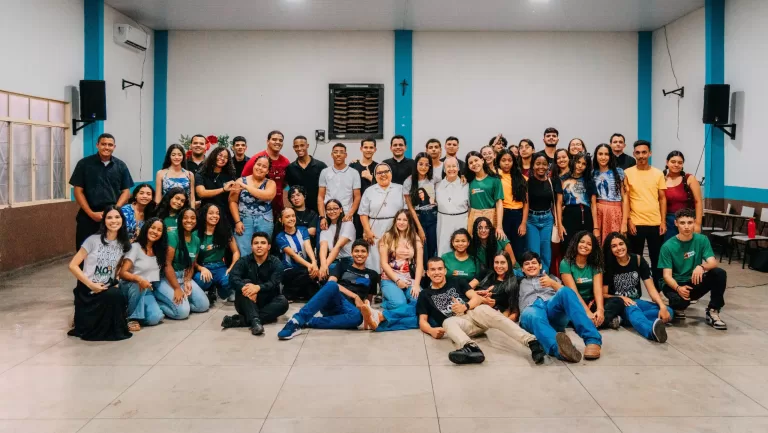 Jovens das paróquias de Uruaçu participam da Tarde Vocacional